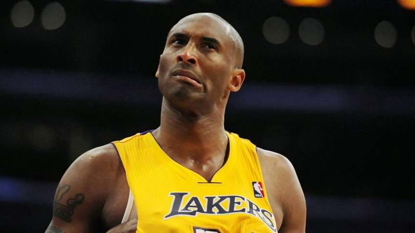 Легендарный игрок "Лос-Анджелес Лейкерс" Коби Брайант объяснил, почему Леонард и Джордж не захотели идти в его коллектив