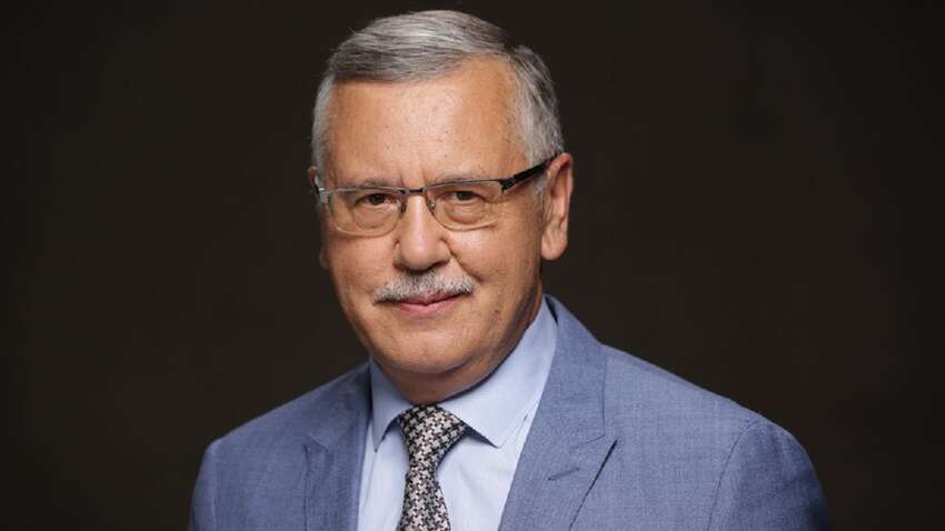 СМИ: Заявление экс-министра обороны Гриценко в 2013 году могло помочь РФ в подготовке к аннексии Крыма