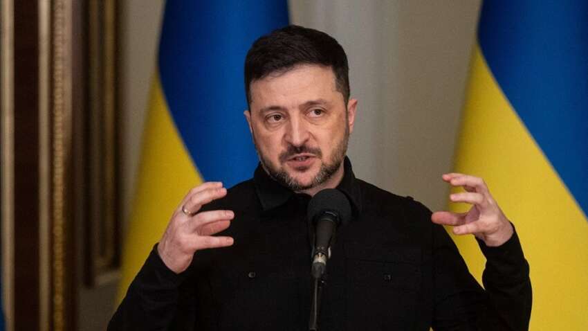 Зеленский назвал сроки ремонта нефтепровода "Дружба" Зеленский назвал сроки ремонта нефтепровода "Дружба"