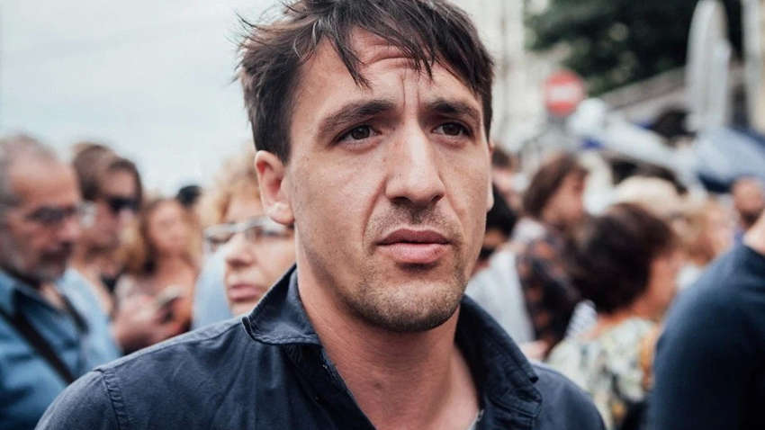 Улюблений актор Путіна залишив Росію та заявив про готовність воювати за Україну