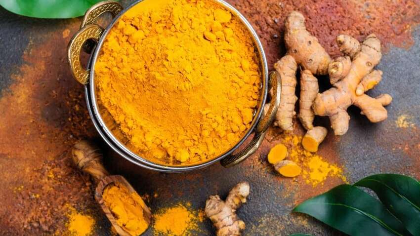 Варто знати кожному: стало відомо про унікальні властивості поєднання куркуми та чорного перцю