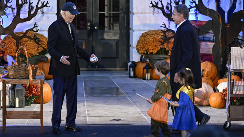 На геловинскую вечеринку маленький сын Блинкена пришел в образе Зеленского (ФОТО)