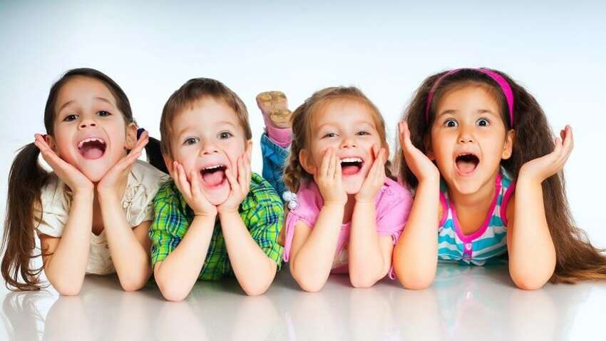 Де у світі народжується найбільше дітей за одну годину: яка ситуація в Україні