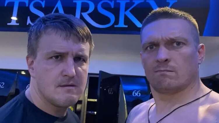 Промоутер Усика объявил об окончании сотрудничества с боксером перед важным боем