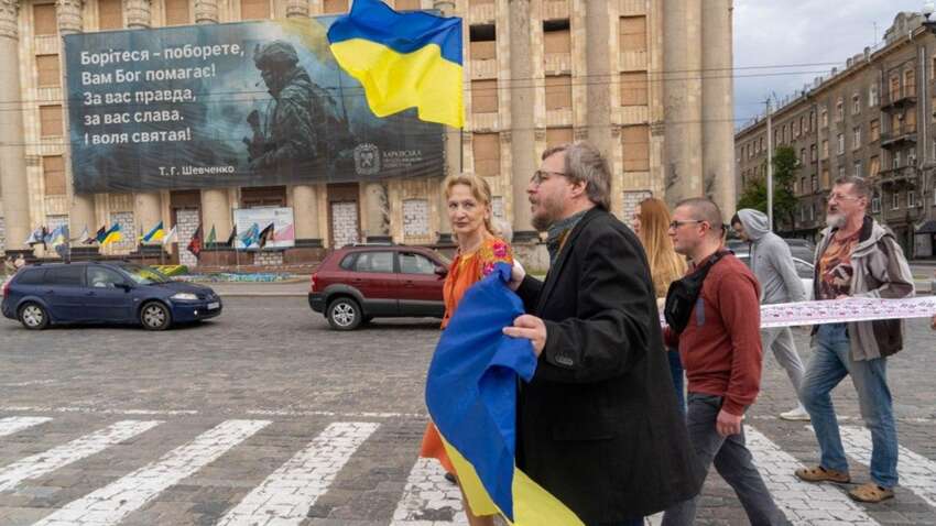 Больше никакого доверия: украинцы шокировали радикальным изменением отношения к самому близкому союзнику 