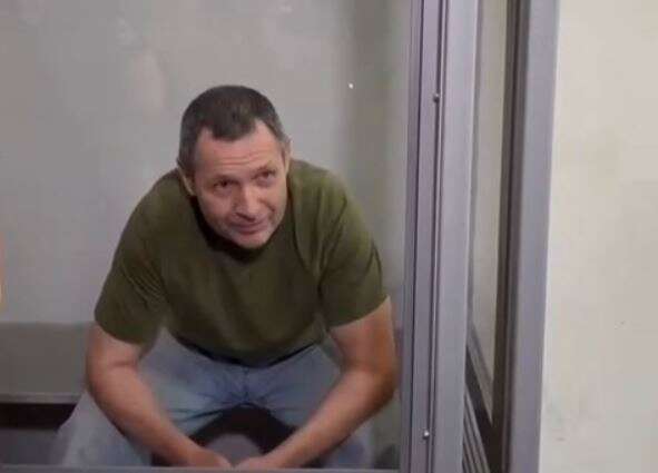 Підозрюваний у вбивстві Парубія хоче до Росії: що заявив журналістам Підозрюваний у вбивстві Парубія хоче до Росії: що заявив журналістам