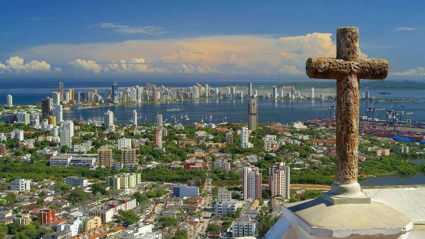 Украина установила безвизовый режим с Колумбией