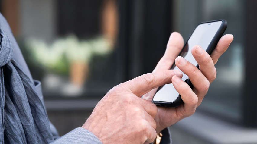 Киевляне оказались в Курске: как РЭБ "ломает" телефоны украинцев