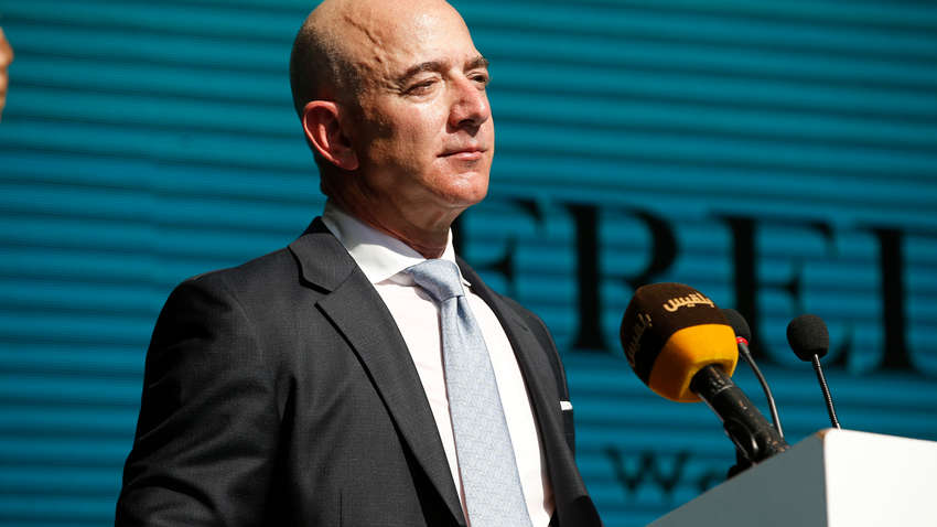 Один из самых богатых людей мира нанял ученых для разработки "лекарства против старения"