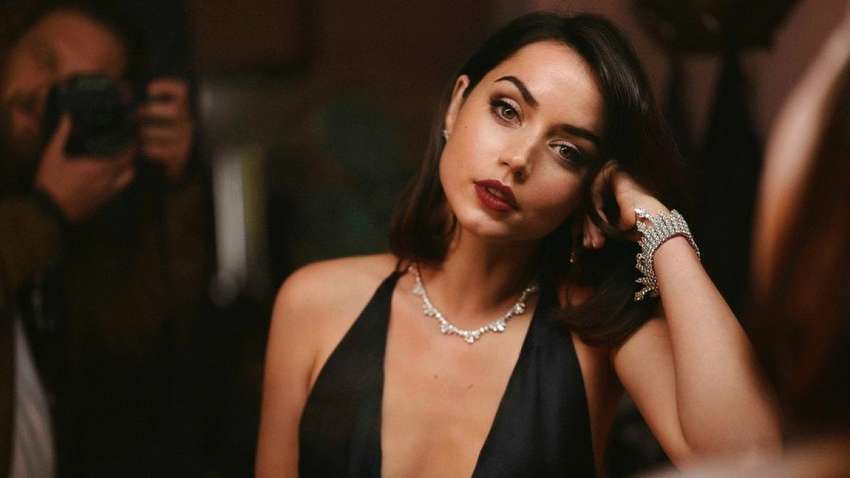 Відома актриса закрутила роман із директором Tinder