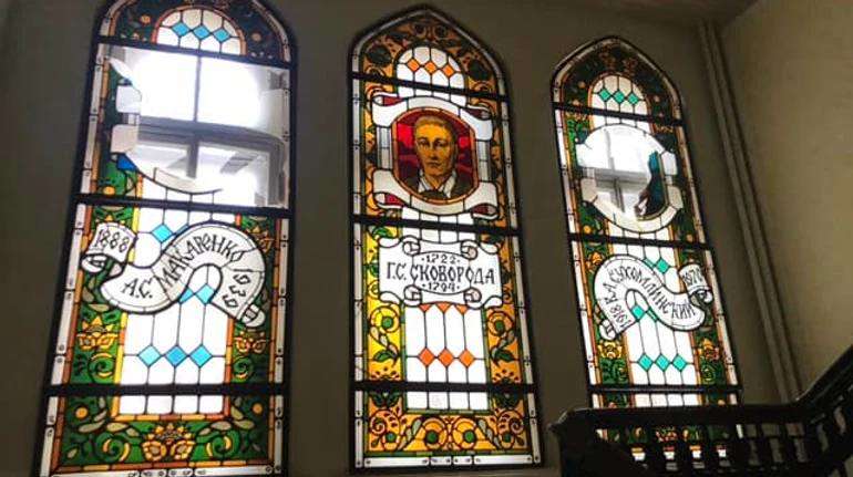 Диво після обстрілів у Харкові: що витримало удар С-400