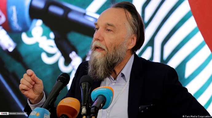 "Мозг Путина" стал рассуждать о "проклятии украинцев"