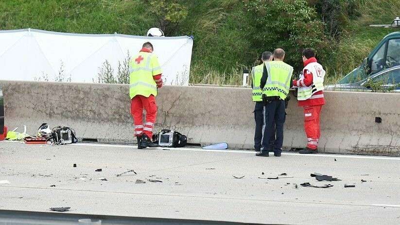 Погиб 6-летний мальчик: в Австрии семья из Украины попала в страшное ДТП (ФОТО) Погиб 6-летний мальчик: в Австрии семья из Украины попала в страшное ДТП (ФОТО)