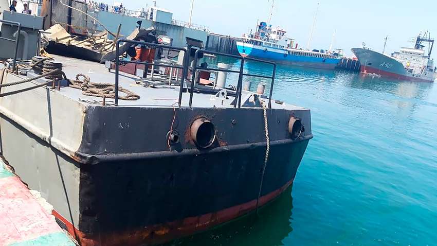 Иран об атаке на военный корабль: погибли 19 моряков