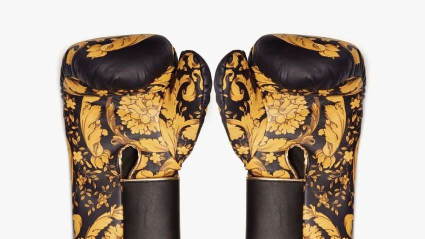 Versace випустили рукавички для боксу