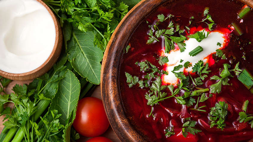 Сколько стоит сварить борщ в Украине: цены на овощи