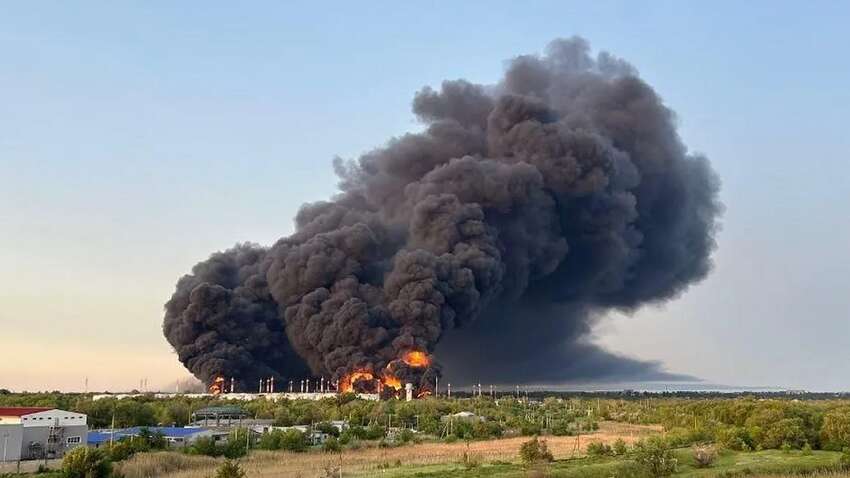 У Росії вночі було пекло:  масштабна пожежа вразила стратегічний об'єкт 