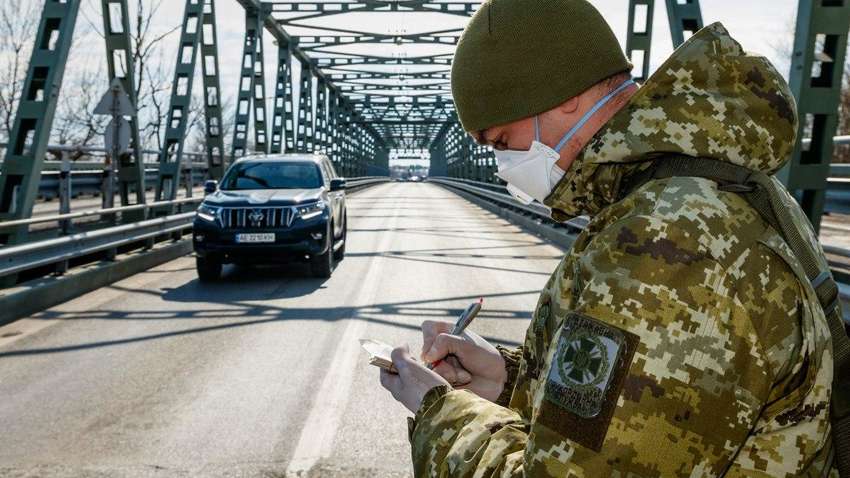 Пішки з Білорусі в Україну не можна: 7 квітня закривають кордони 