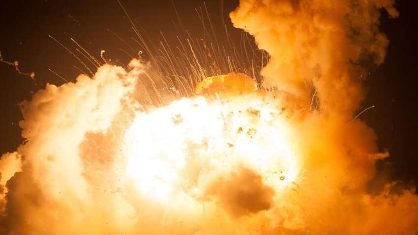 Дым и сильный огонь: где в России этой ночью было громко