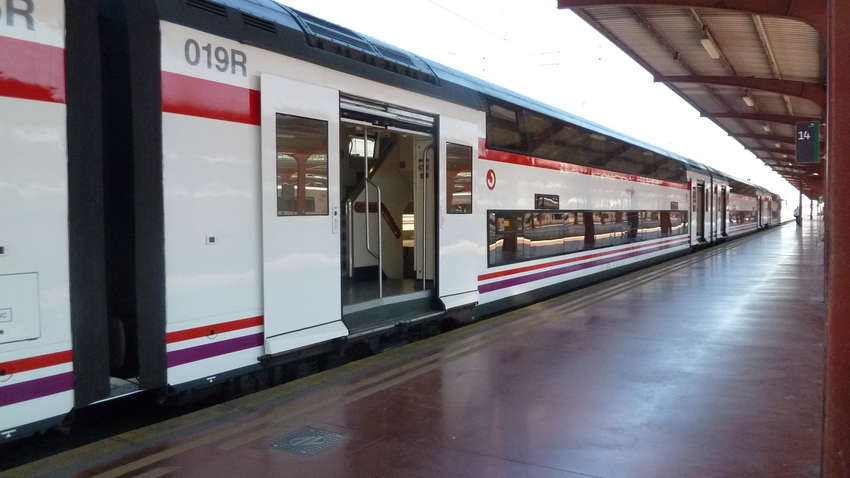 Забастовка железнодорожников в Испании:отменены сотни рейсов