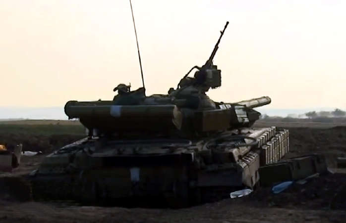 Россия тайно перекидывает танки к украинской границе: какие угрозы