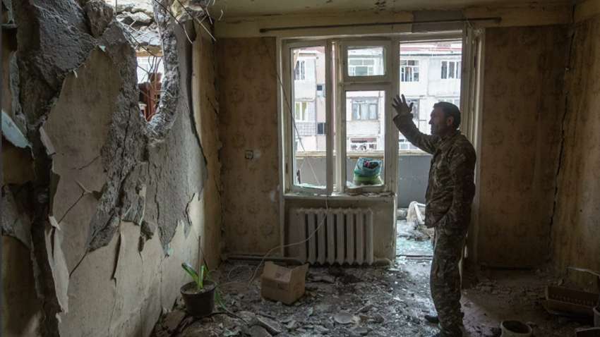 Конфликт в Нагорном Карабахе: начались обстрелы жилых районов Конфликт в Нагорном Карабахе: начались обстрелы жилых районов