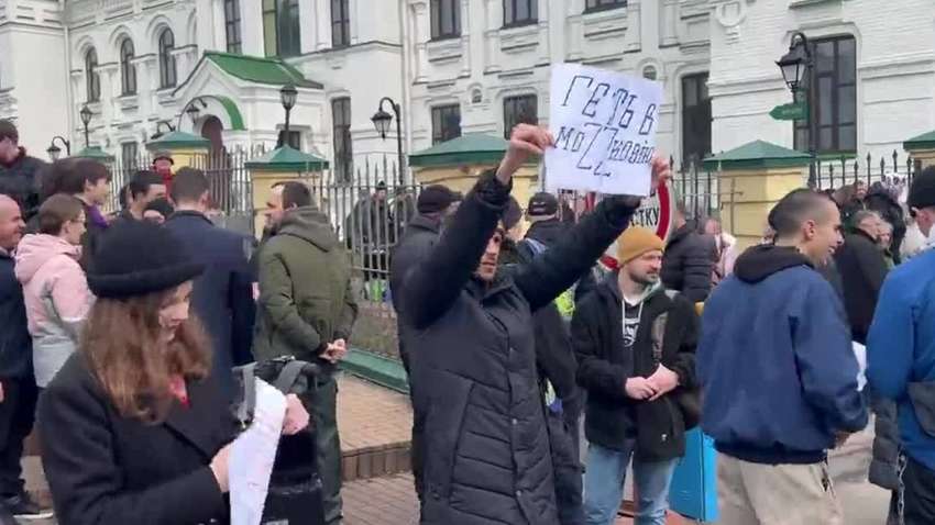 Что происходит вокруг лавры – почему СБУ взялась за УПЦ МП