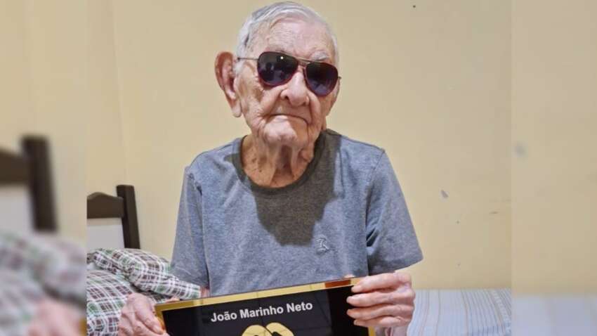 Самый старый мужчина в мире отпраздновал свой день рождения: сколько ему лет Самый старый мужчина в мире отпраздновал свой день рождения: сколько ему лет