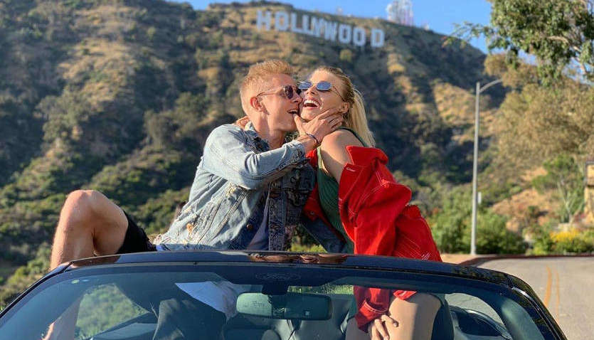 Девушка Александра Зинченко намекнула на свою беременность