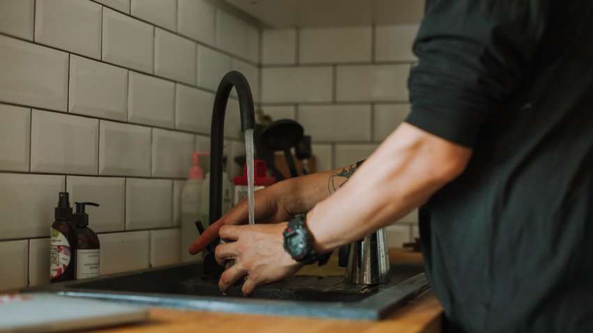 Масштабні відключення води в Одесі: повний перелік адрес