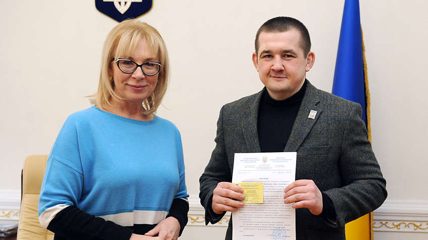 «Ты че, мусорской?»: представитель уполномоченного Рады по правам человека избил мужчину (ВИДЕО) «Ты че, мусорской?»: представитель уполномоченного Рады по правам человека избил мужчину (ВИДЕО)