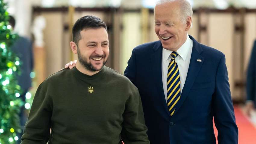 США меняют стратегию по Украине: что известно США меняют стратегию по Украине: что известно