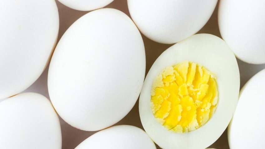 Шкарлупа злетить сама: розкрито вражаючий лайфгак чищення варених яєць Шкарлупа злетить сама: розкрито вражаючий лайфгак чищення варених яєць