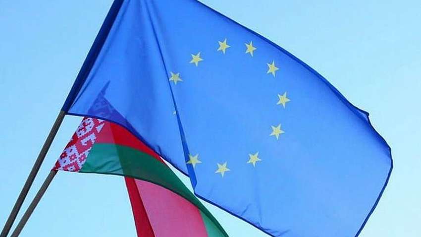 В ЕС предложили Лукашенко помощь в налаживании диалога с оппозицией В ЕС предложили Лукашенко помощь в налаживании диалога с оппозицией