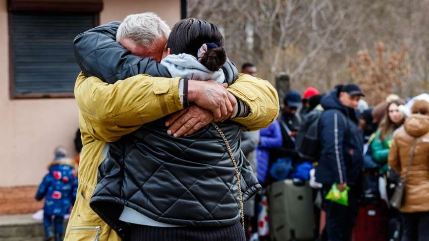 Заробили на українських біженцях мільйони: масштабне шахрайство серед румунських чиновників Заробили на українських біженцях мільйони: масштабне шахрайство серед румунських чиновників