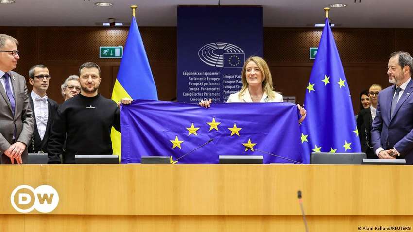 Зустрічі з союзниками, ракетні удари, скандали в Міноборони: найважливіше на тижні, що минає