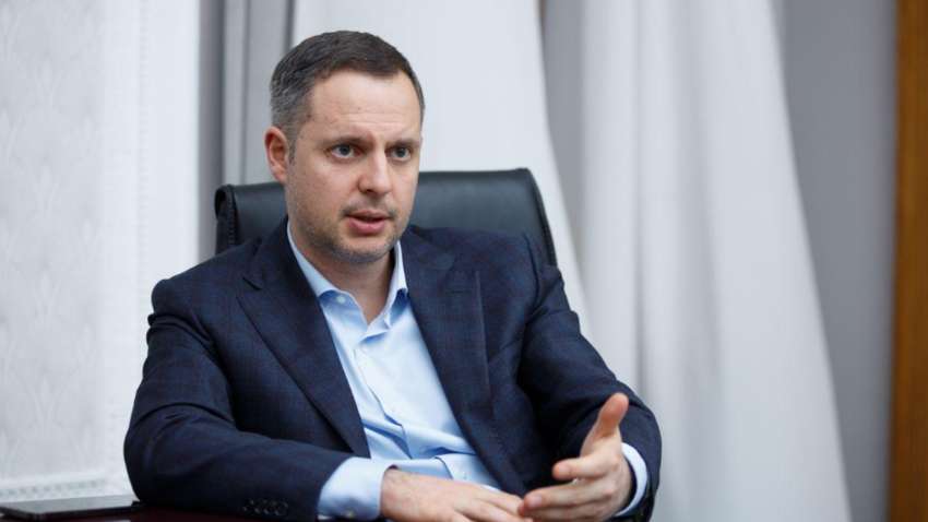 Квартира за 73 млн гривень або тони готівки: що задекларував заступник Офісу президента Ростислав Шурма