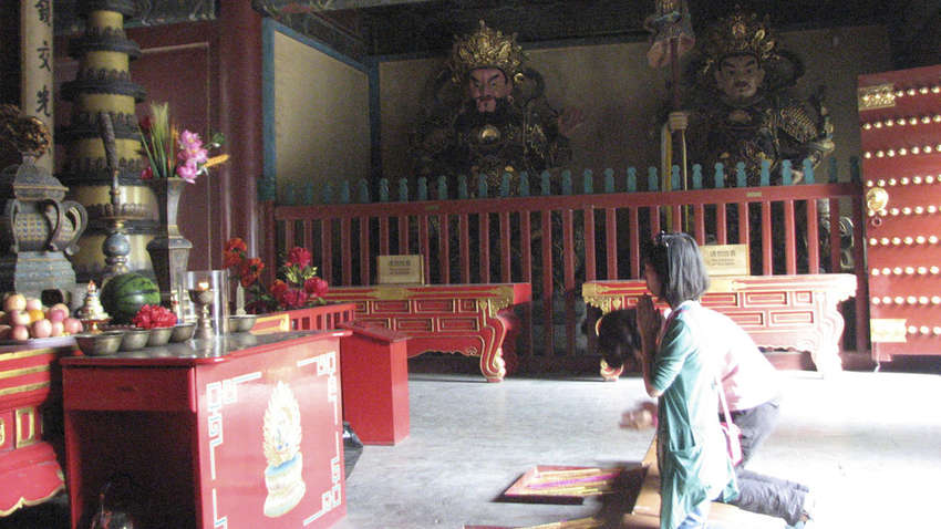 У Китаї заборонять релігійний екстремізм через теракти в Європі - CNN