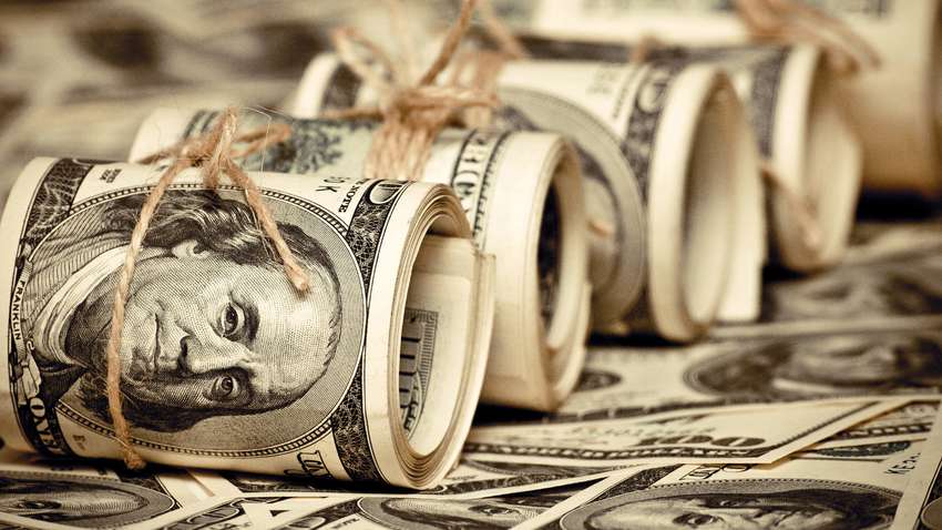 Новий транш від МВФ: що буде з курсом долара в Україні