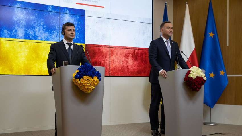 "Встреча с Дудой "превратится в тыкву" еще до ее окончания", - эксперты о визите Зеленского в Польшу