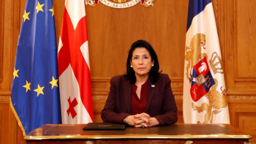 Президентка Грузії закликала приїхати лідера однієї країни ЄС, щоб позбутись впливу Росії