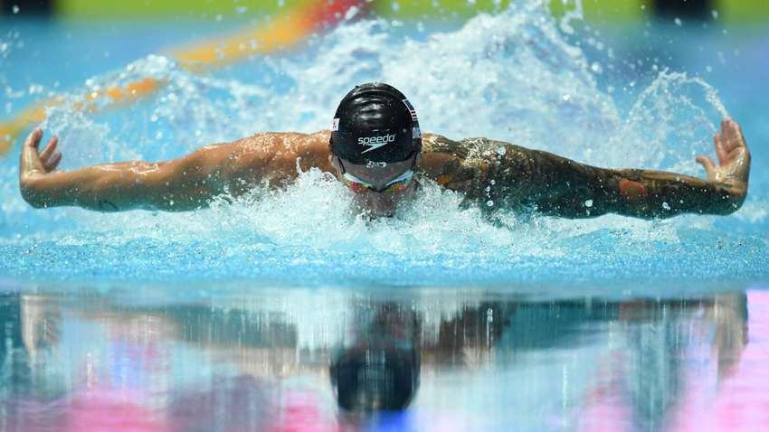 Минздрав позволил открыть бассейны, но плавать "без фанатизма"