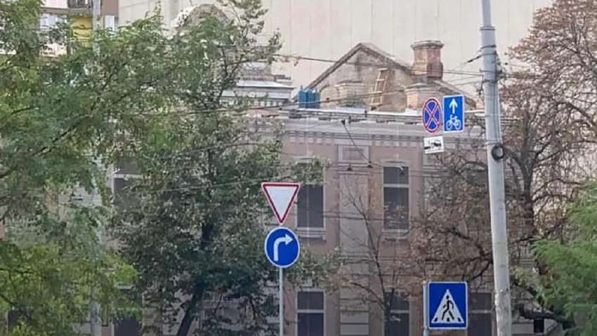 Столична влада безжально знищує історію Києва: яку будівлю руйнують Столична влада безжально знищує історію Києва: яку будівлю руйнують