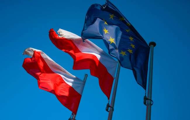 Польща не запросила угорського посла на церемонію передачі головування в Євросоюзі Польща не запросила угорського посла на церемонію передачі головування в Євросоюзі