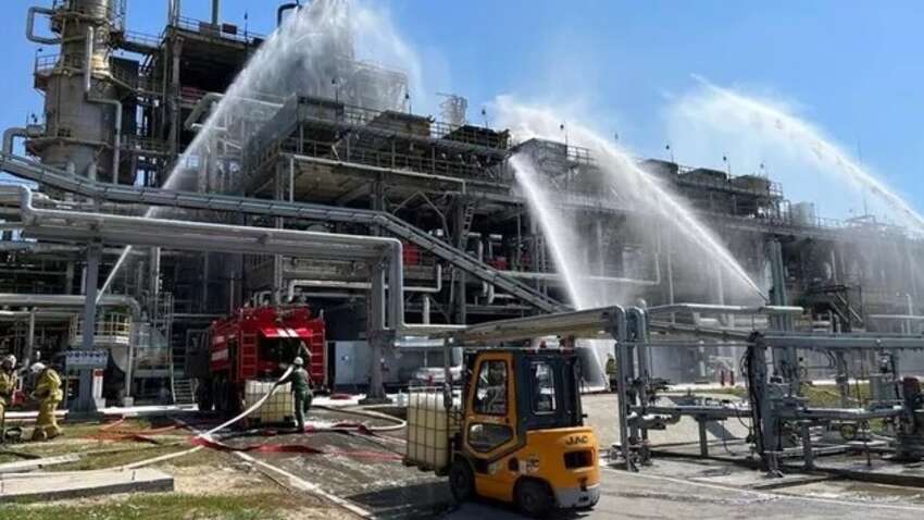 Полум’я охопило один із НПЗ в Росії: деталі нової атаки ЗСУ