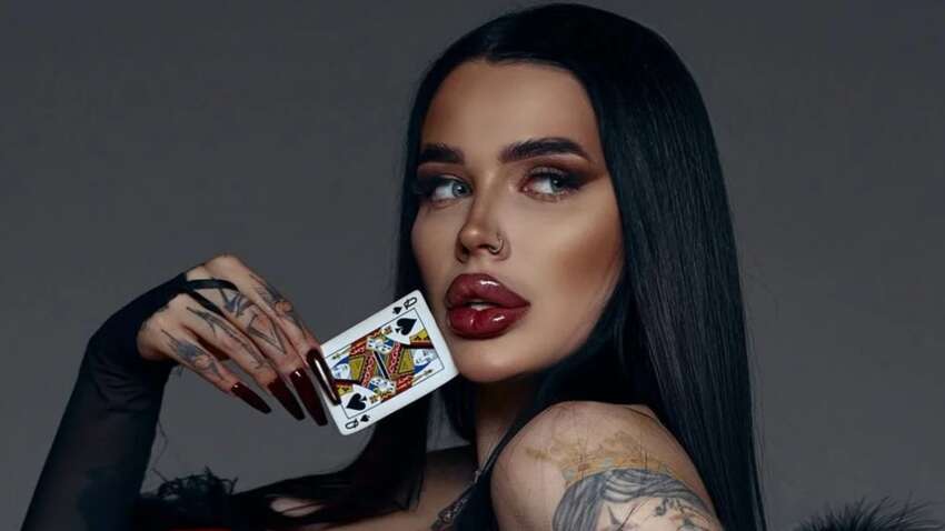 "Главная ведьма Украины" рассказала об отношениях с Ермаком "Главная ведьма Украины" рассказала об отношениях с Ермаком