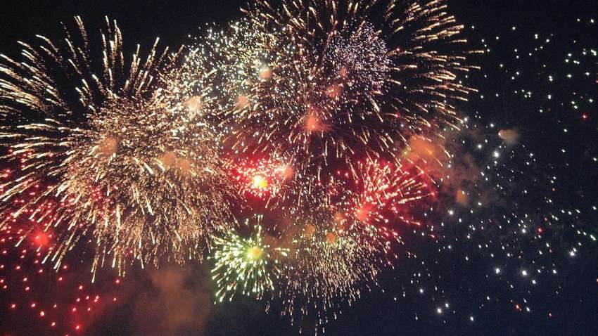 Без салюту: Німеччина заборонила виходити з дому на Новий рік