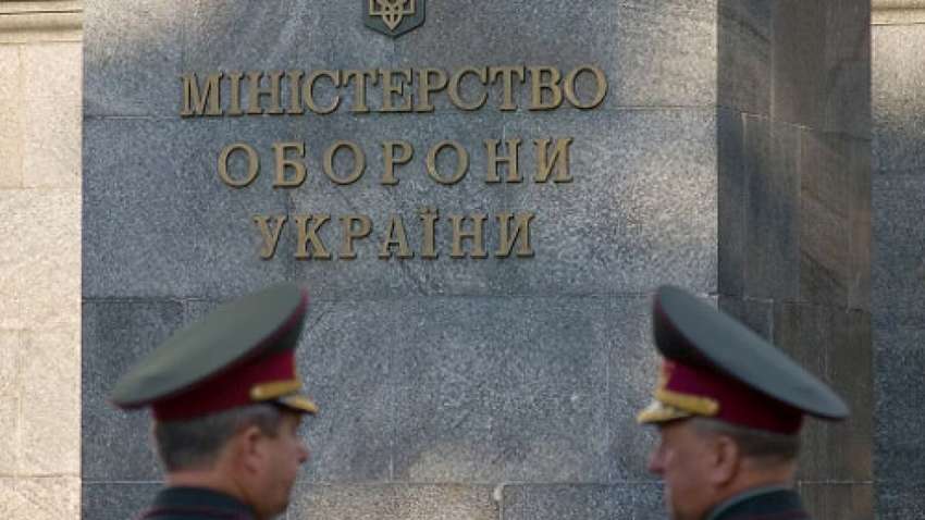 Стало известно, почему нет претендентов на должность главы Минобороны