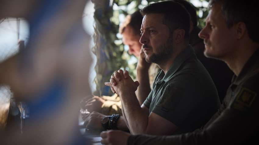 Зеленський прокоментував його розмову з директором ЦРУ, де обговорювалась тема перемир'я з РФ Зеленський прокоментував його розмову з директором ЦРУ, де обговорювалась тема перемир'я з РФ