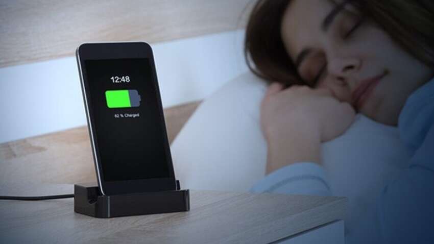 Чому у снах не має телефонів: науковці пояснили феномен Чому у снах не має телефонів: науковці пояснили феномен